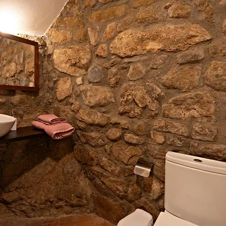 L'antic Ajuntament De La Torra La Baronia de Rialb